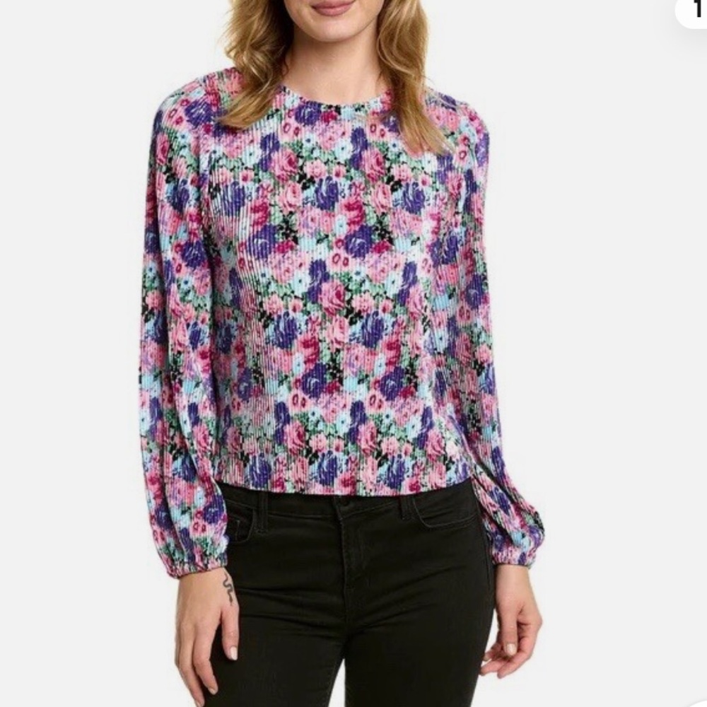 Wayf Blouse Women Purple Floral Accordion Pleat Stretch Satin Long Sleeve